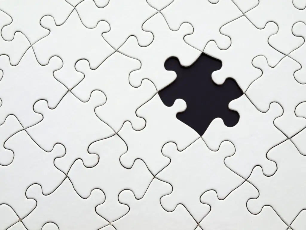 White Jigsaw Puzzle Illustration lost dream
