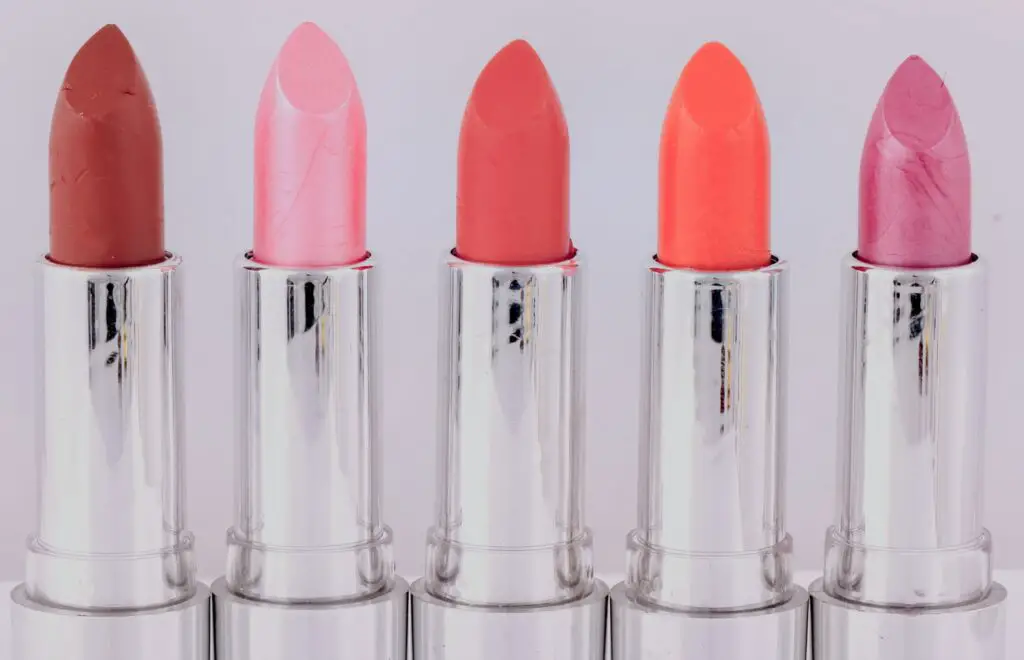 five assorted-color lipsticks dream